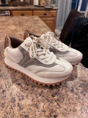 Blondo waterproof retro sneakers